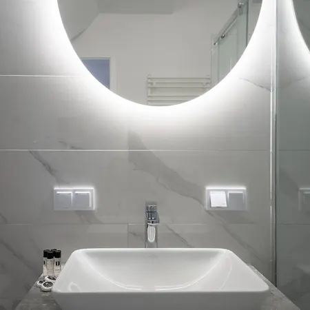 Properunit Bright In Old Town With Ac *