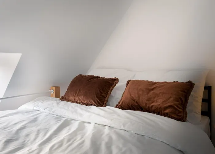 דירה Properunit Bright In Old Town With Ac