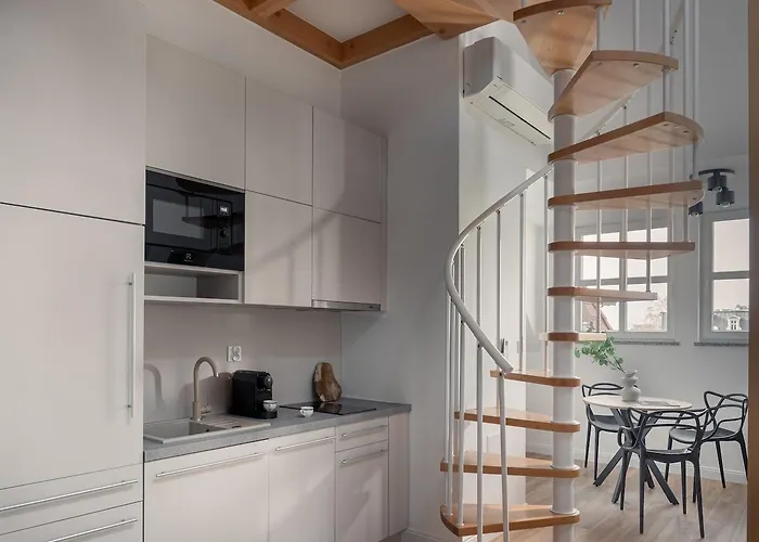 Properunit Bright In Old Town With Ac דירה