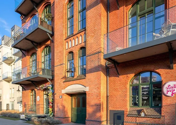 Properunit Bright In Old Town With Ac דירה