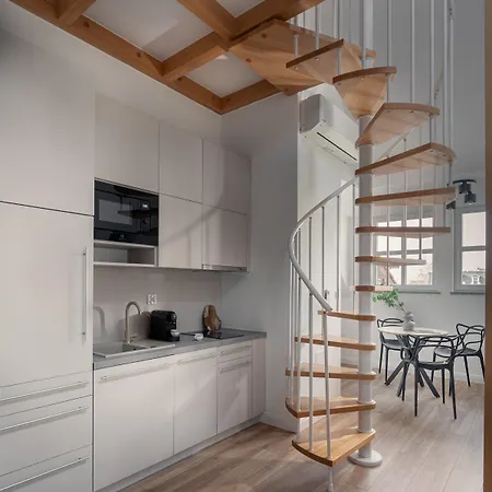 Properunit Bright In Old Town With Ac Apartament